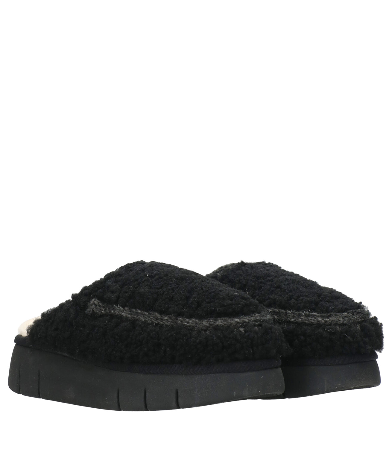 Mou | Slip On Black