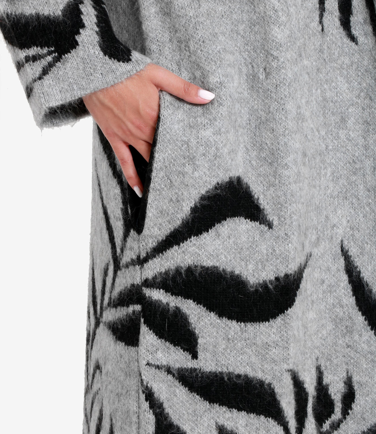 Kaos | Grey Coat