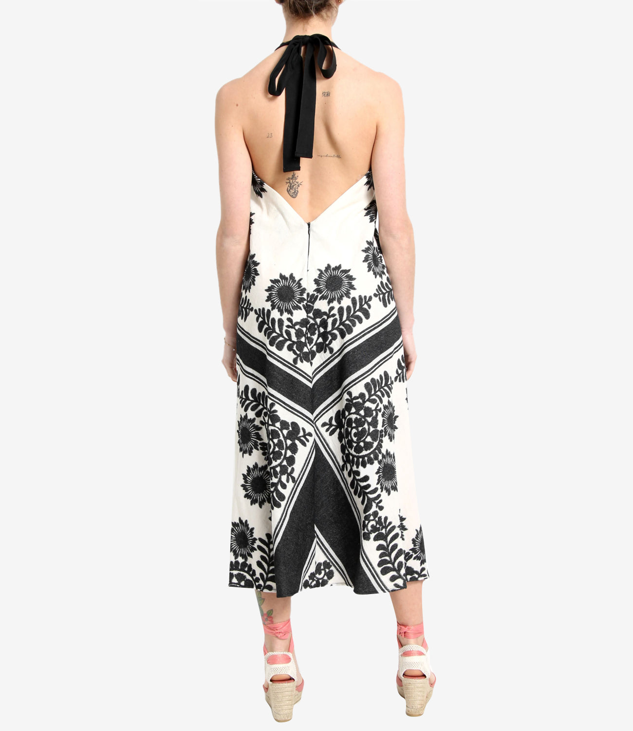 Kaos Icon | Black and White Dress