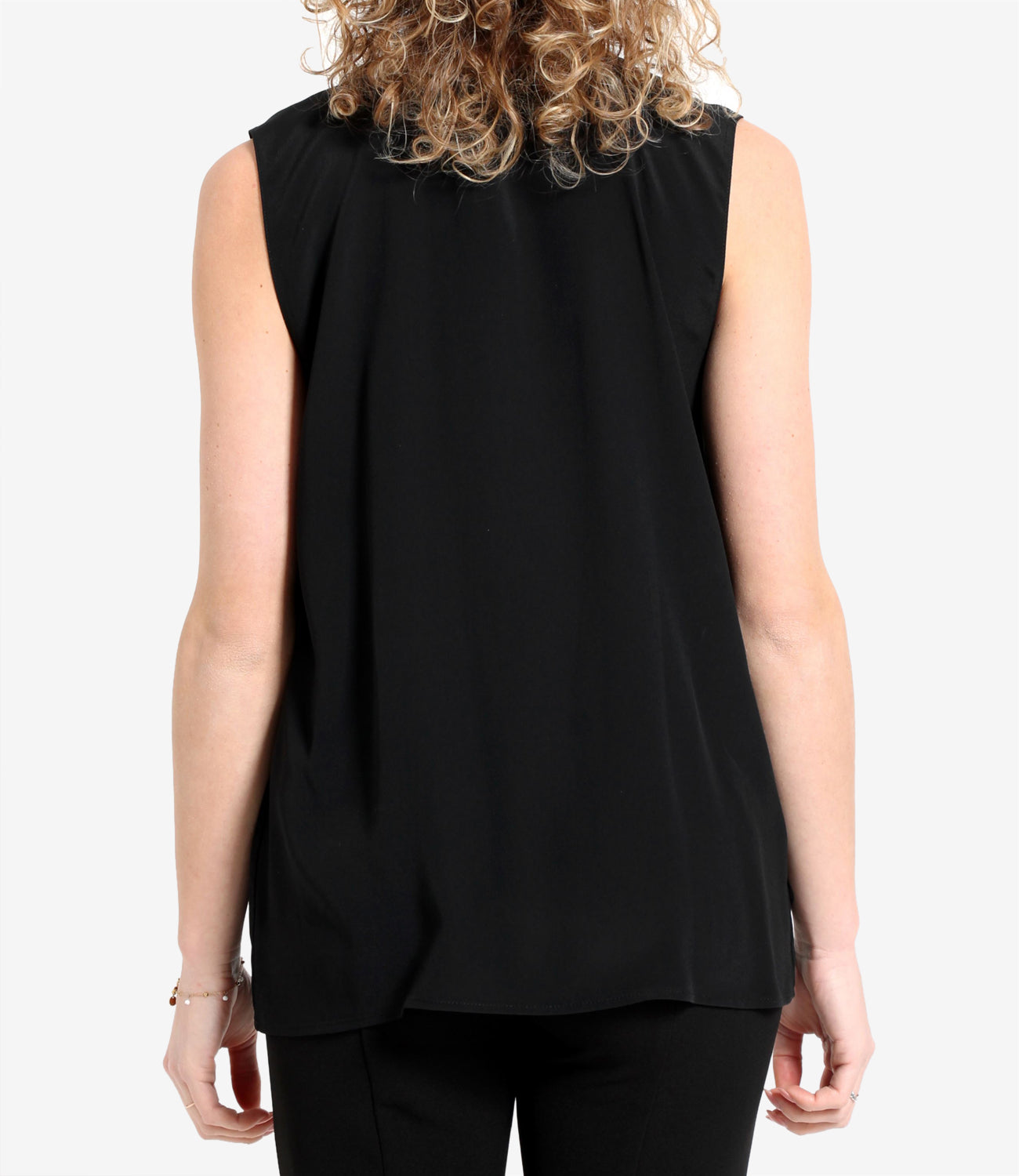 Simona Corsellini | Black Top